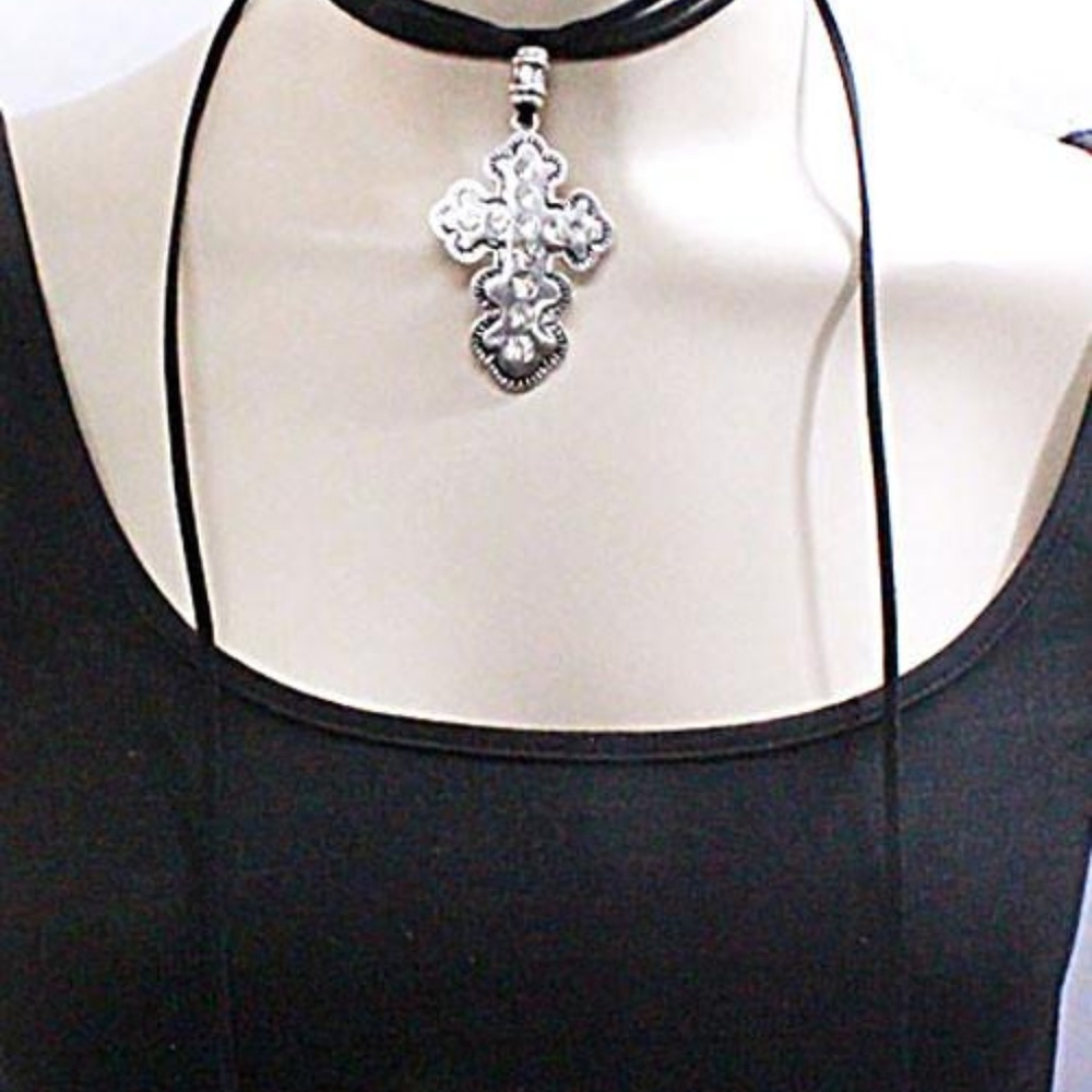 WOMEN JEWELRY